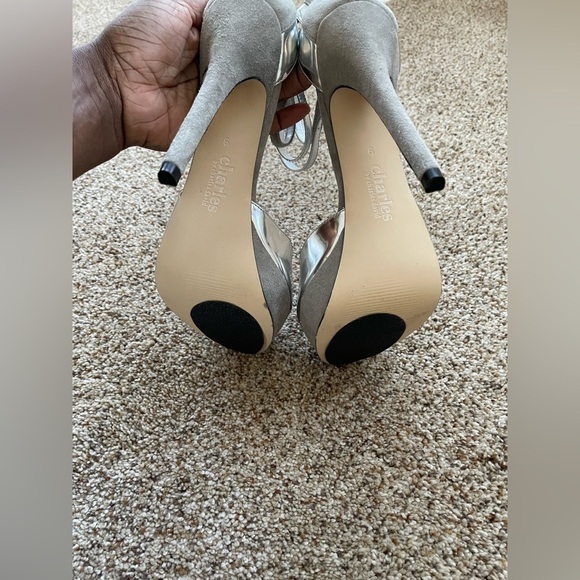 Charles By Charles David Platform Heeled Shoes Silver Gray Party Wedding Heels - Picture 9 of 10